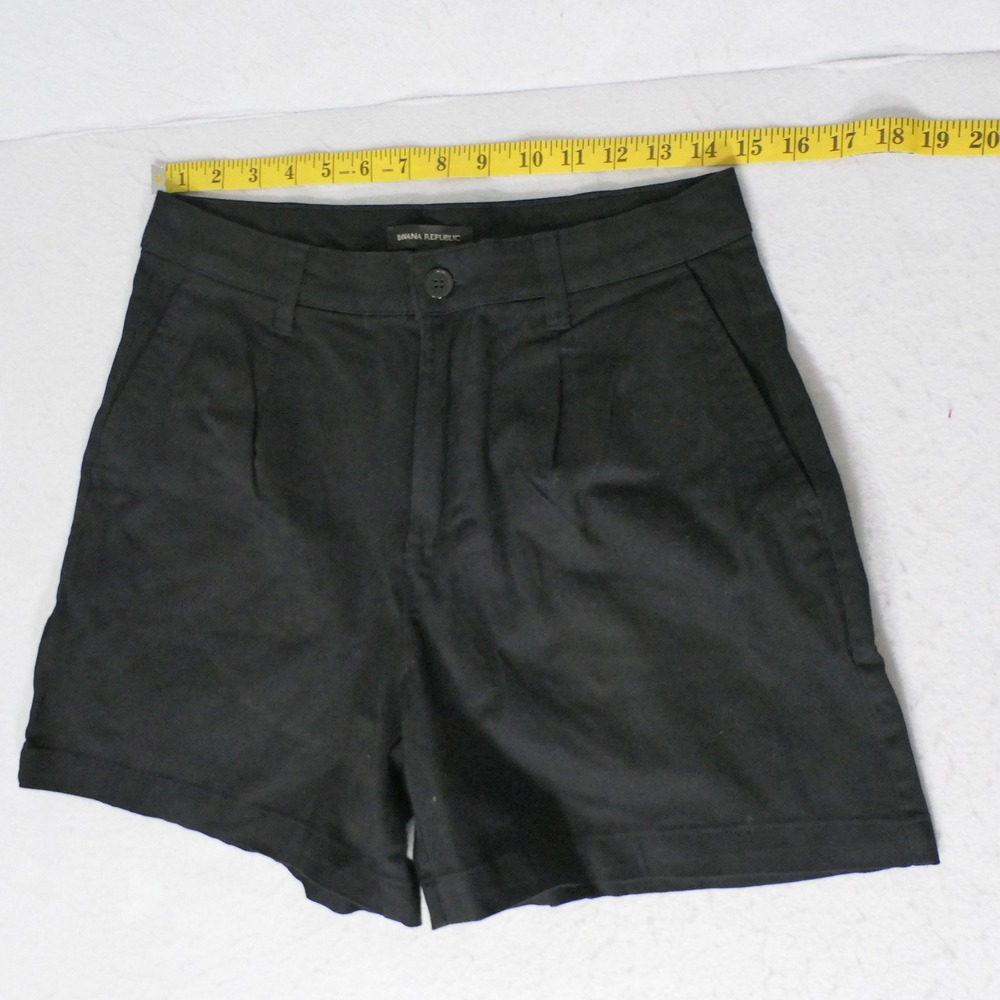 Banana Republic Womens Shorts 6 Black Pleated Chino Minimalist Office Preppy